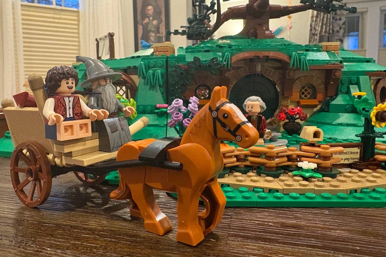 LEGO LOTR ESCENA DE PARTA DE SHIRE