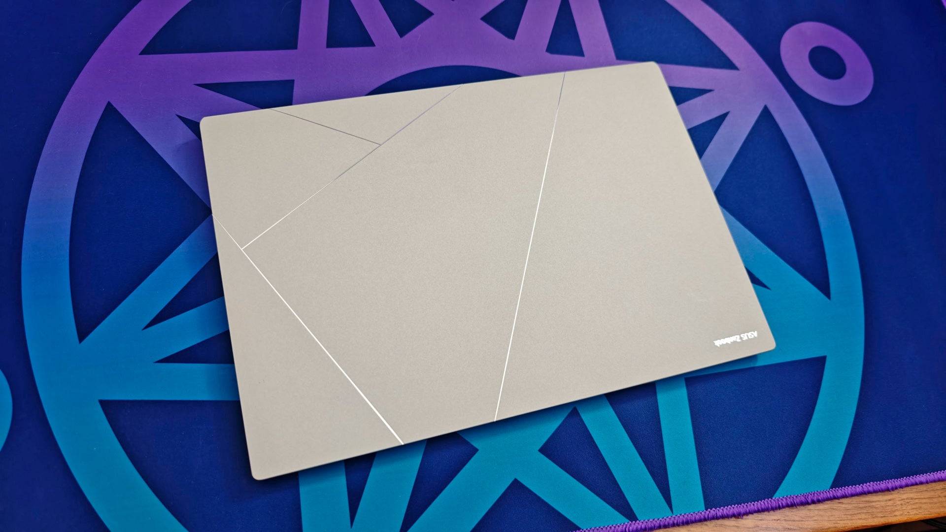 Asus Zenbook S 14