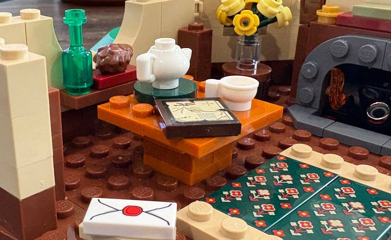 LEGO LOTR SHIRE ARTIFACTS